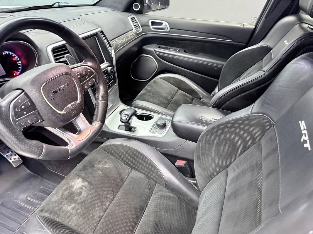 Used 2014 Jeep Grand Cherokee SRT image 9