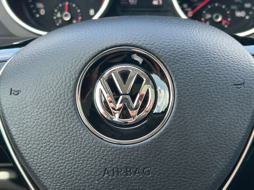 Used 2021 Volkswagen Tiguan SE R-Line FWD image 36