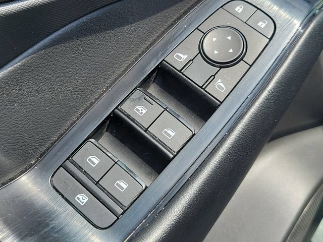 Used 2024 Nissan Rogue S AWD/4WD image 20