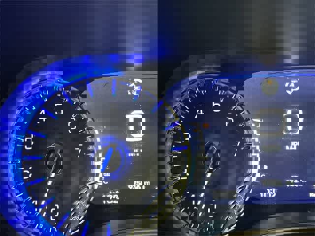 Used 2022 Chrysler Pacifica Touring-L image 16