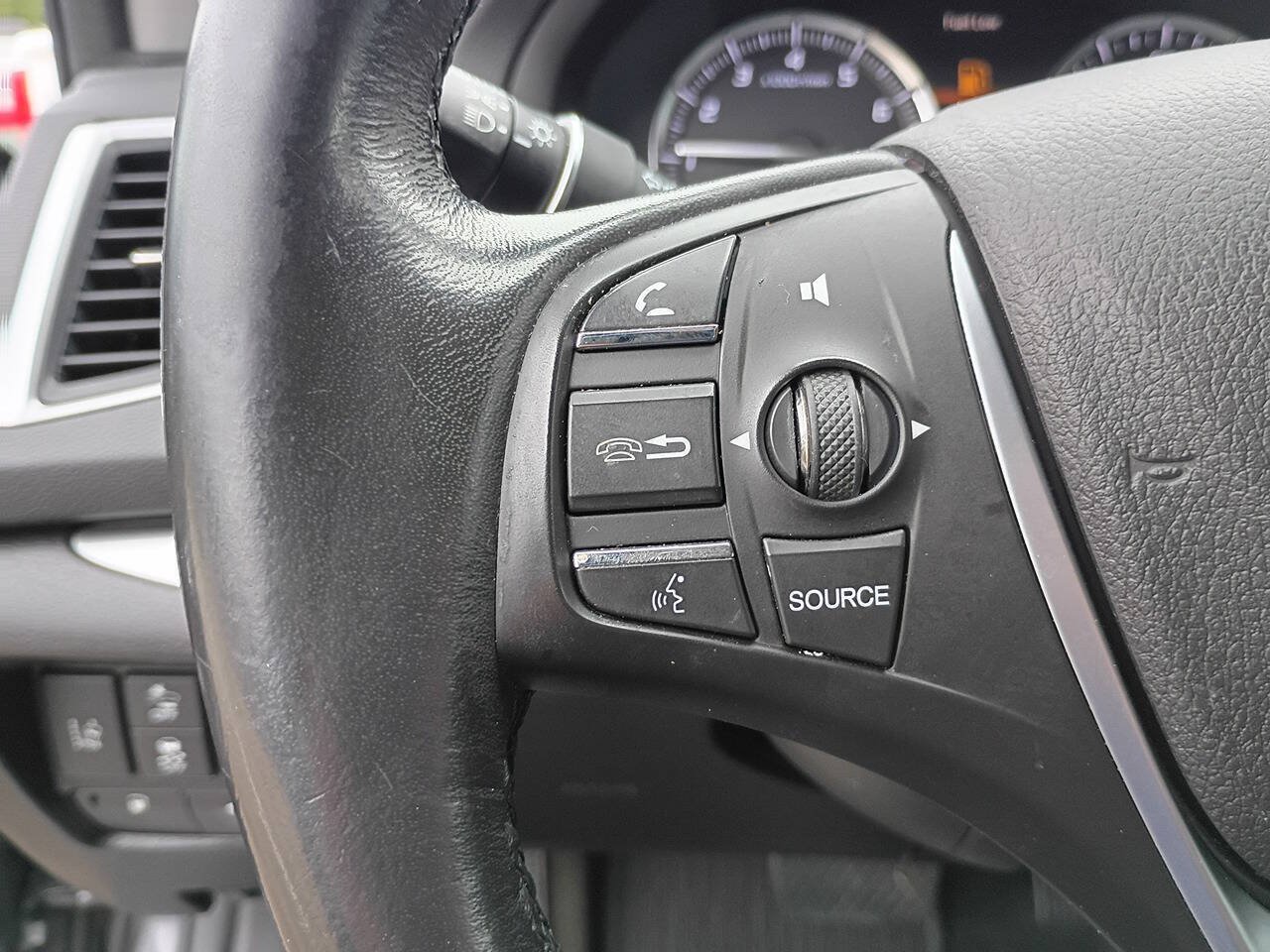 Used 2018 Acura TLX w/ Technology Package FWD image 10