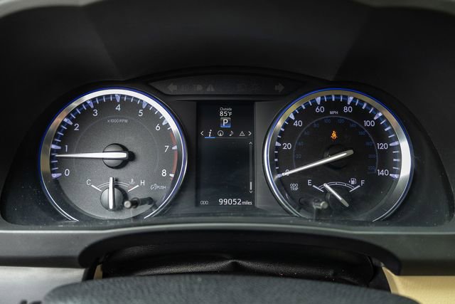 Used 2014 Toyota Highlander XLE AWD/4WD image 10