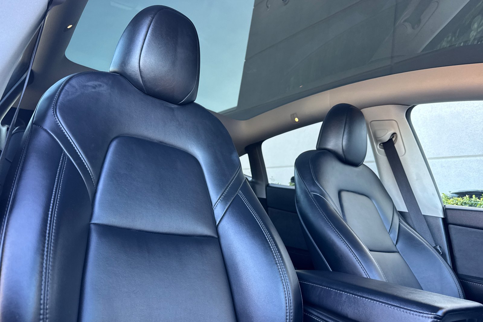 Used 2023 Tesla Model Y Performance AWD/4WD image 17