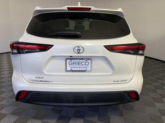 Used 2021 Toyota Highlander XLE image 7