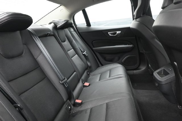 Used 2024 Volvo S60 B5 Plus w/ Climate Package FWD image 31