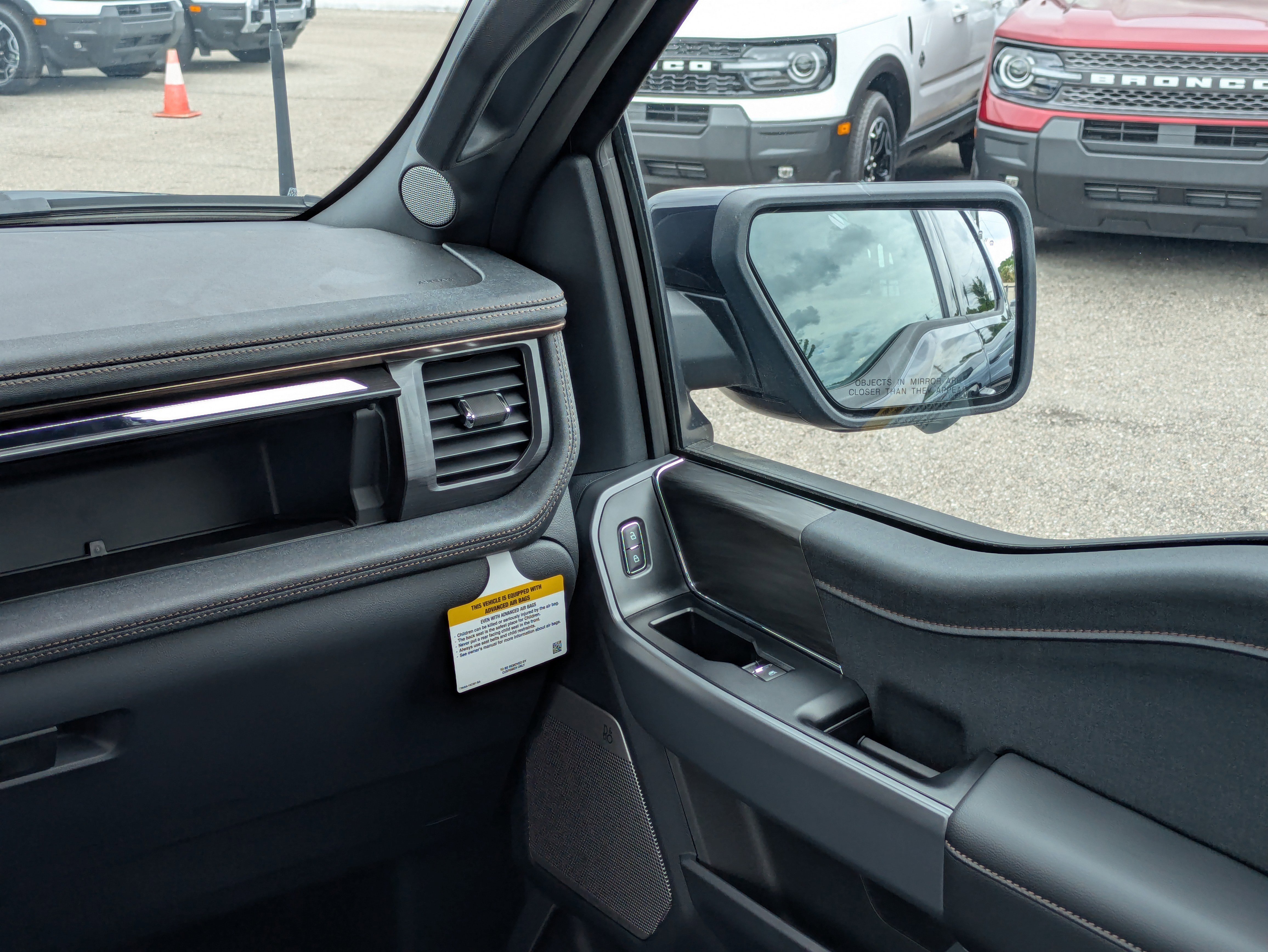 New 2025 Ford F150 Lightning Lariat image 19