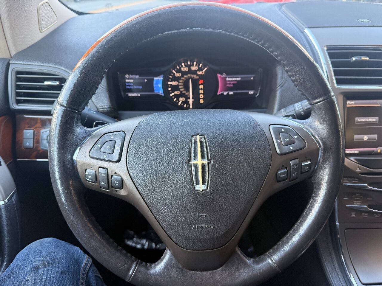Used 2015 Lincoln MKX FWD w/ Equipment Group 102A image 14