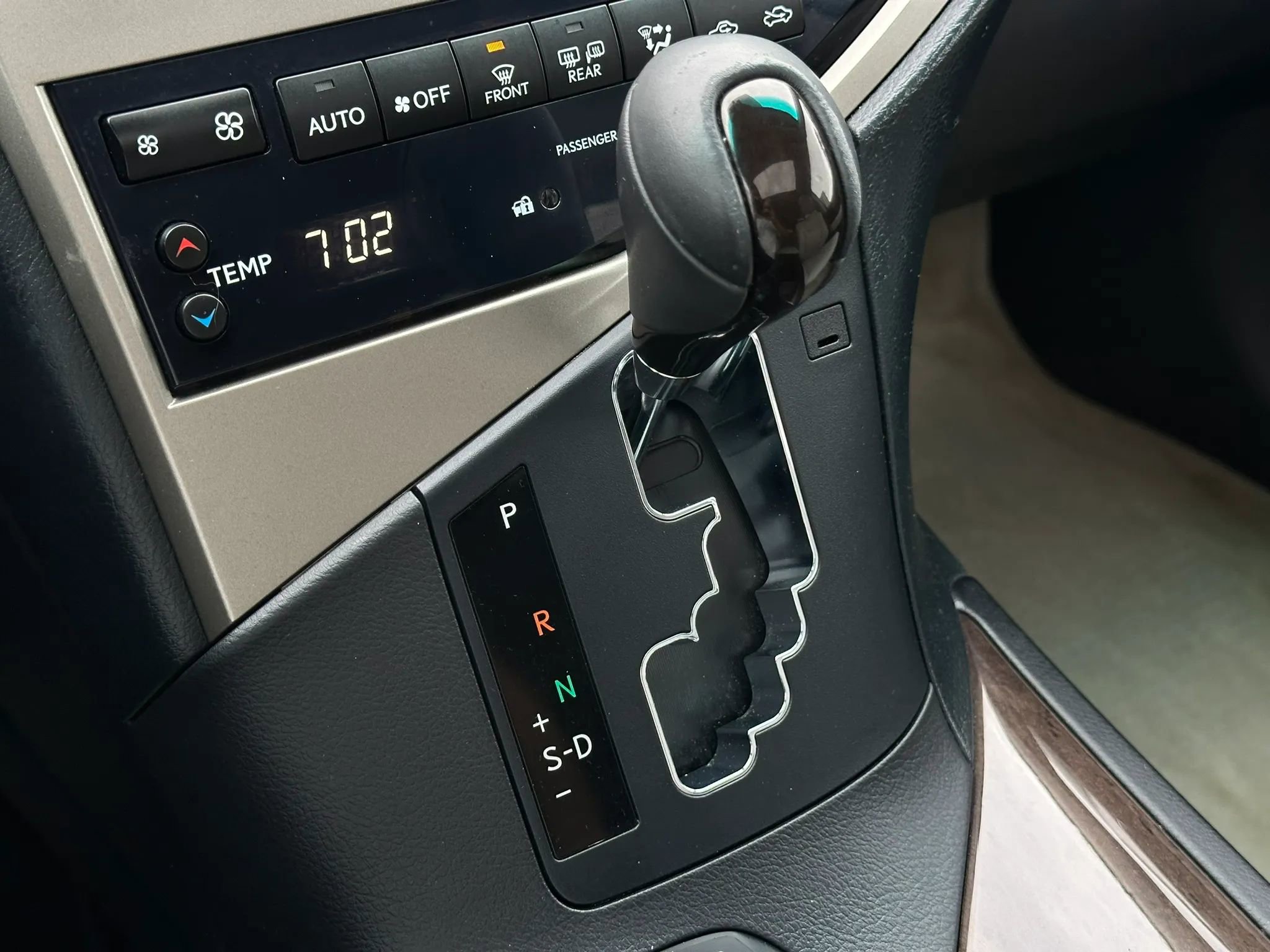 Used 2013 Lexus RX 450h FWD w/ Navigation Pkg image 35