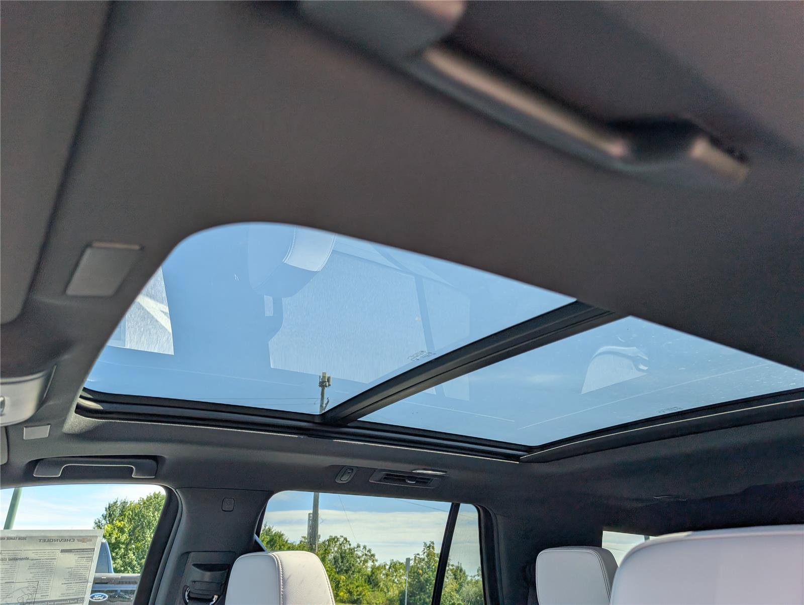 New 2026 Chevrolet Tahoe Premier w/ Sun And Tow Package AWD/4WD image 6