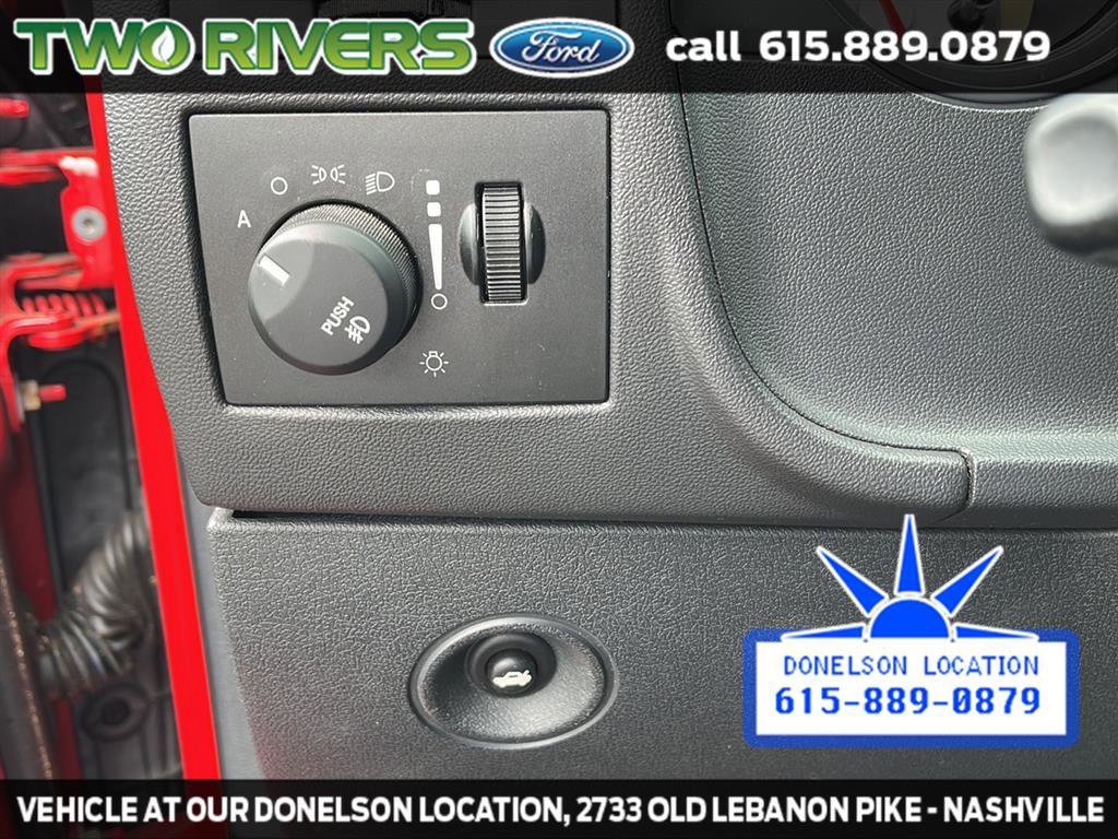 Used 2010 Dodge Challenger R/T RWD image 25