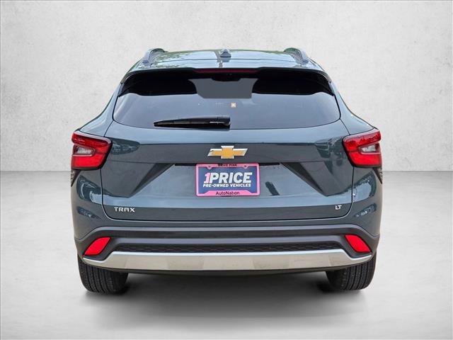 Used 2025 Chevrolet Trax LT image 7