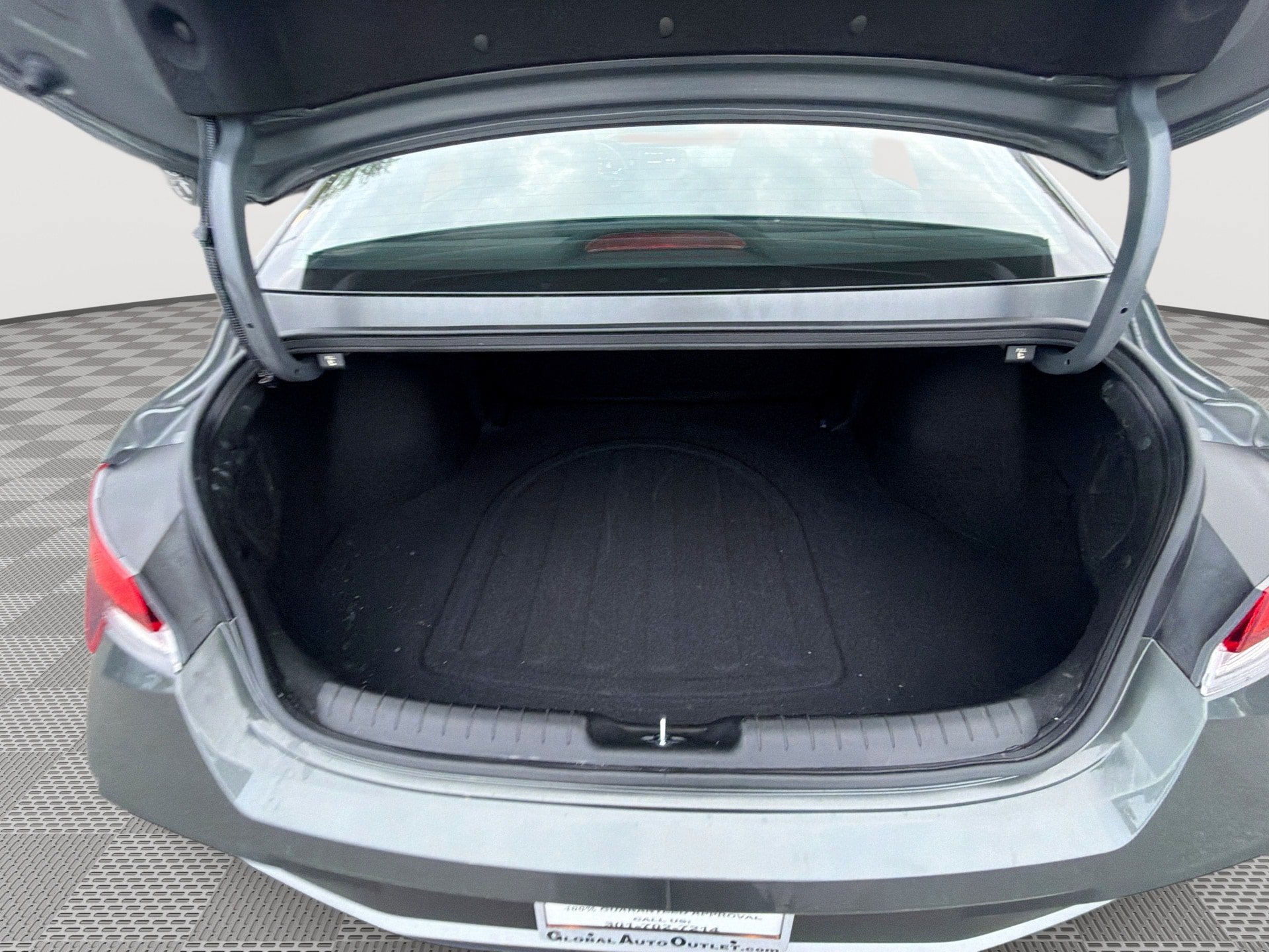 Used 2026 Hyundai Elantra Sport FWD image 21