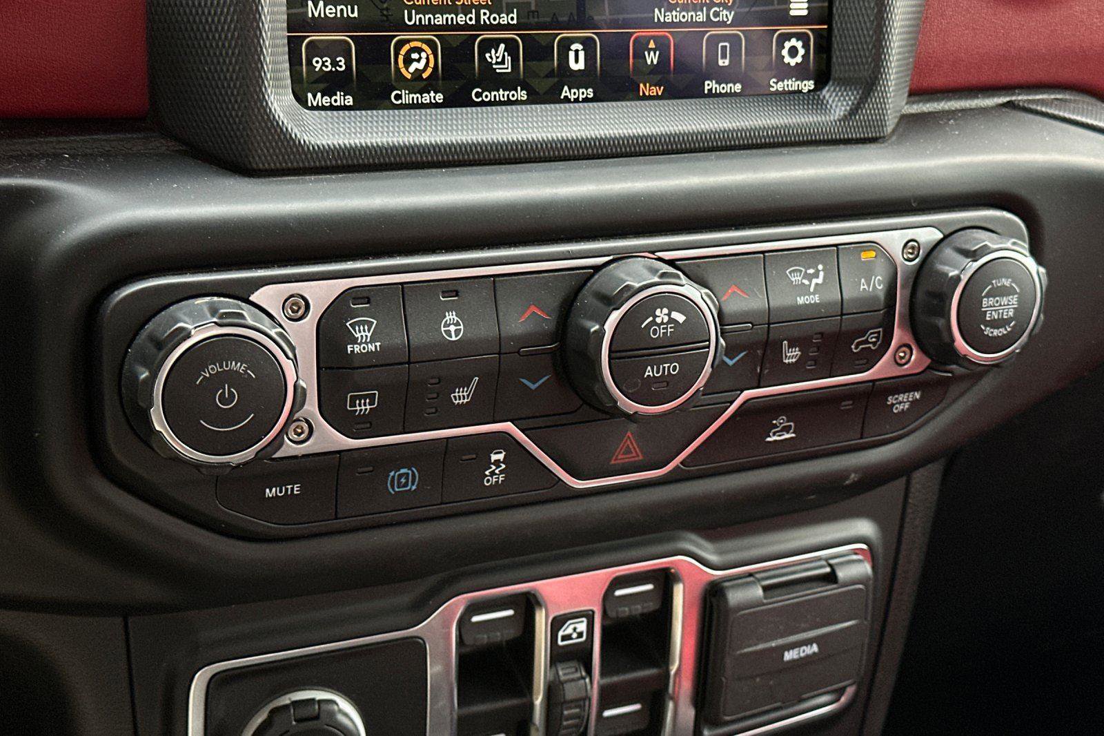 Used 2023 Jeep Wrangler Unlimited Rubicon 4xe image 23