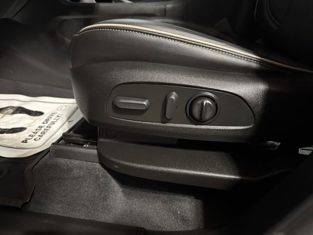 Used 2022 Chevrolet Traverse Premier w/ LPO, Floor Liner Package image 7