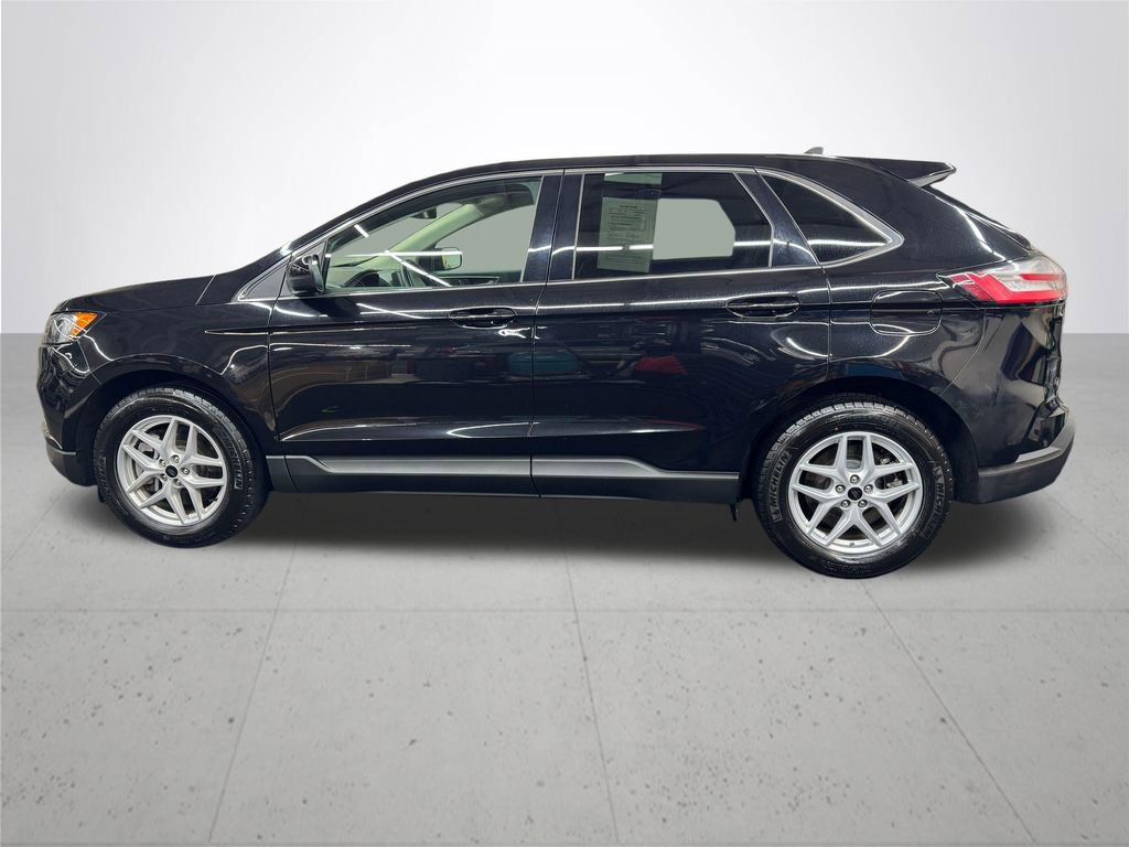 Used 2024 Ford Edge SEL image 3