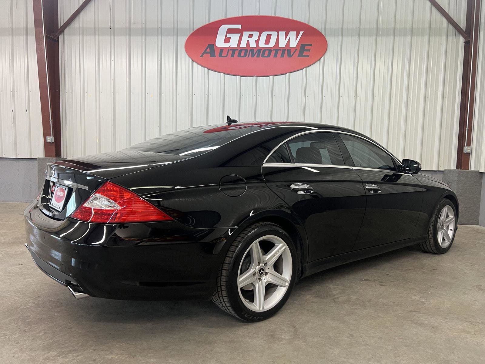 Used 2011 Mercedes-Benz CLS 550 image 10