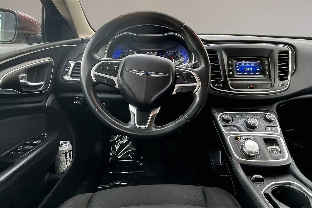 Used 2015 Chrysler 200 Limited w/ Convenience Group image 8
