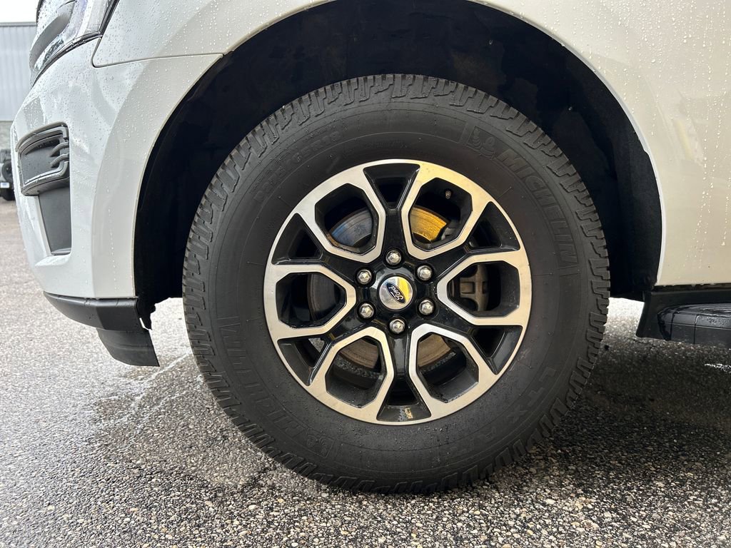 Used 2024 Ford Expedition XLT AWD/4WD image 7