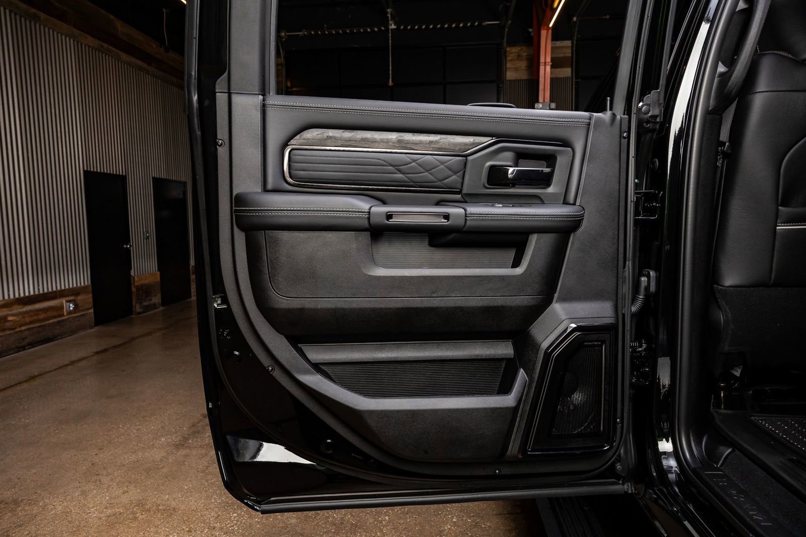 Used 2026 RAM 2500 Limited image 38