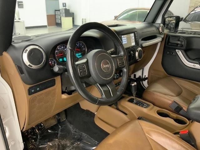 Used 2017 Jeep Wrangler Unlimited Rubicon w/ Connectivity Group image 9
