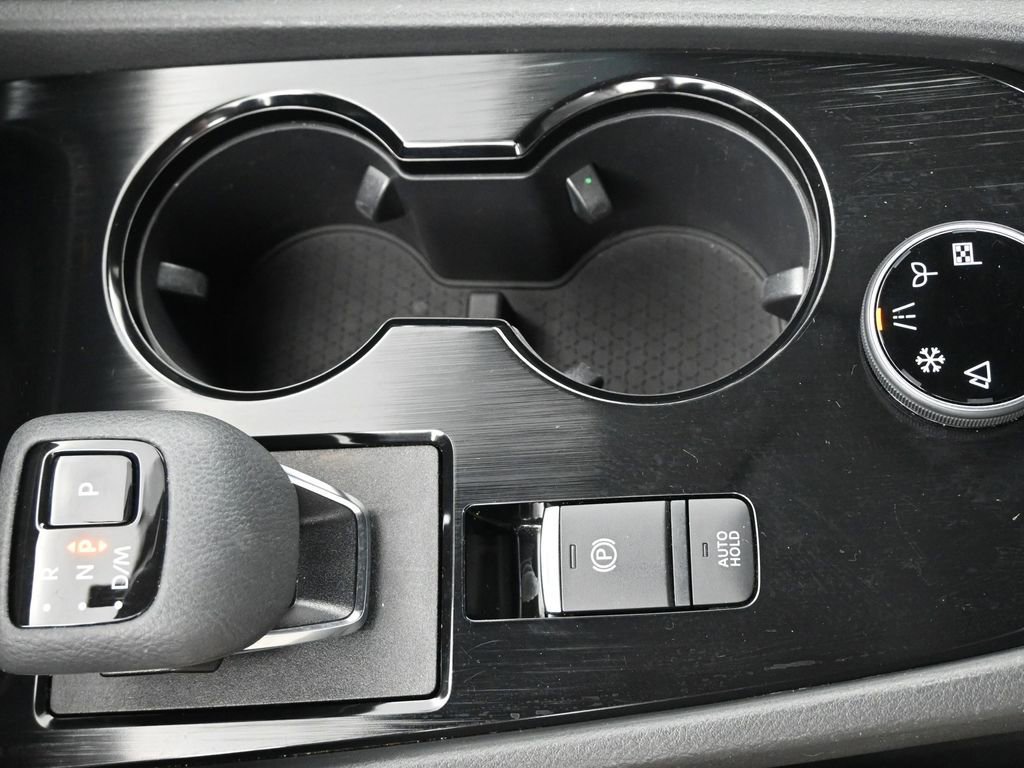 Used 2024 Nissan Rogue SL AWD/4WD image 33