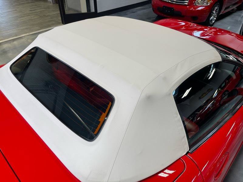 Used 2001 Chevrolet Corvette Convertible RWD image 21
