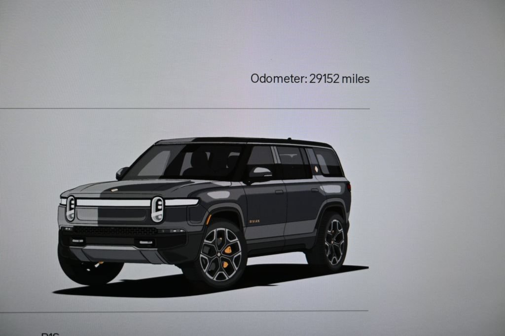 Used 2023 Rivian R1S Adventure Quad AWD/4WD image 21