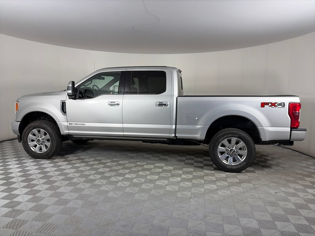 Used 2017 Ford F250 Platinum w/ Platinum Ultimate Package AWD/4WD image 4