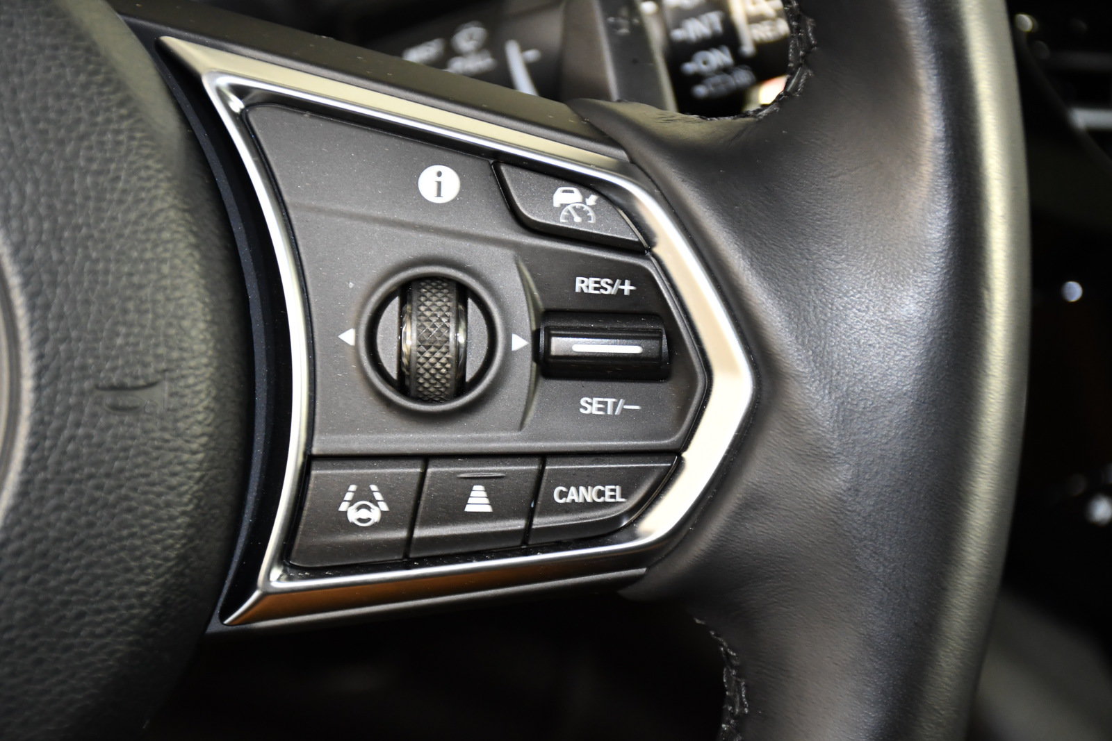 Certified 2025 Acura MDX w/ Technology Package AWD/4WD image 21