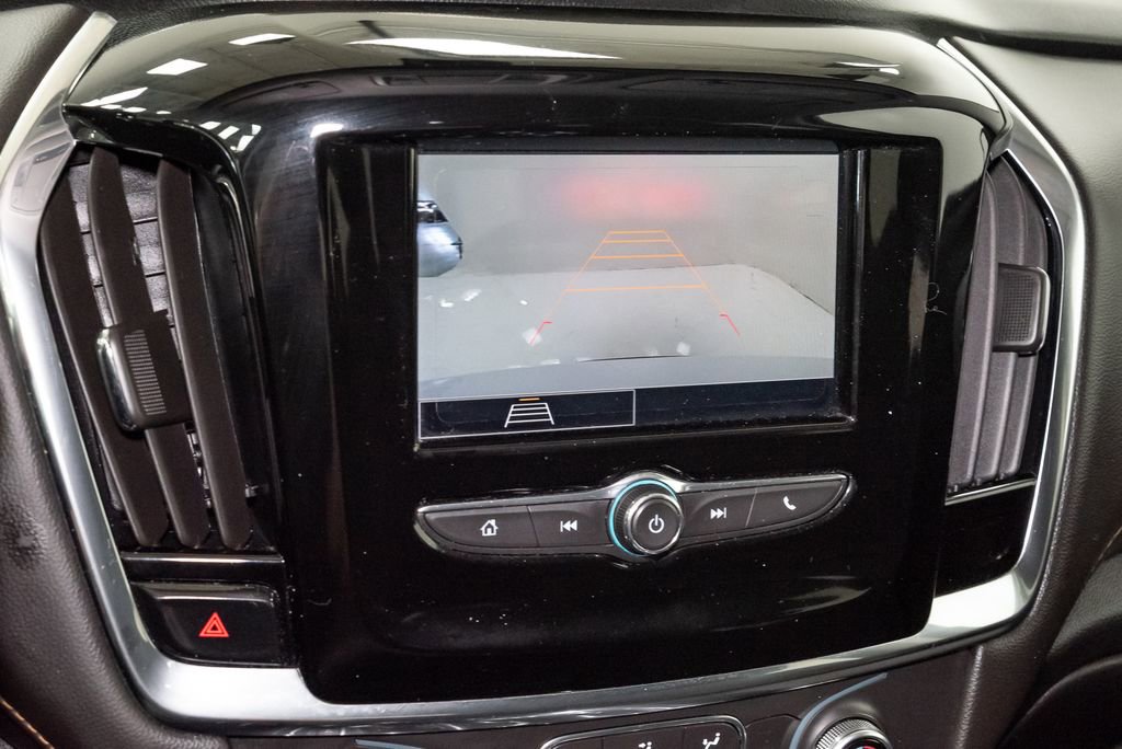 Used 2020 Chevrolet Traverse LS FWD image 15