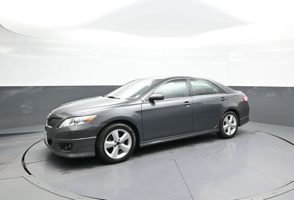 Used 2011 Toyota Camry SE image 10