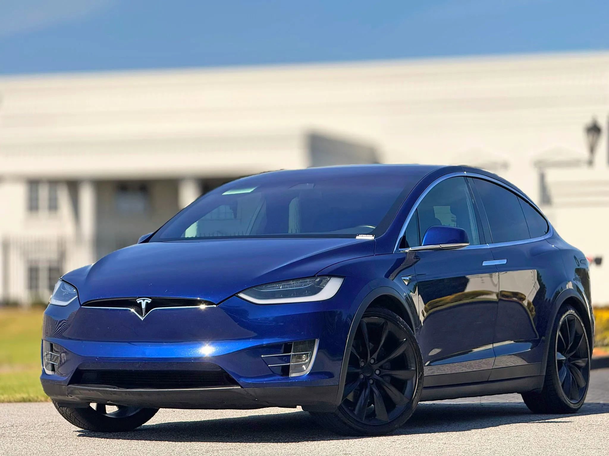 Used 2017 Tesla Model X 100D image 2