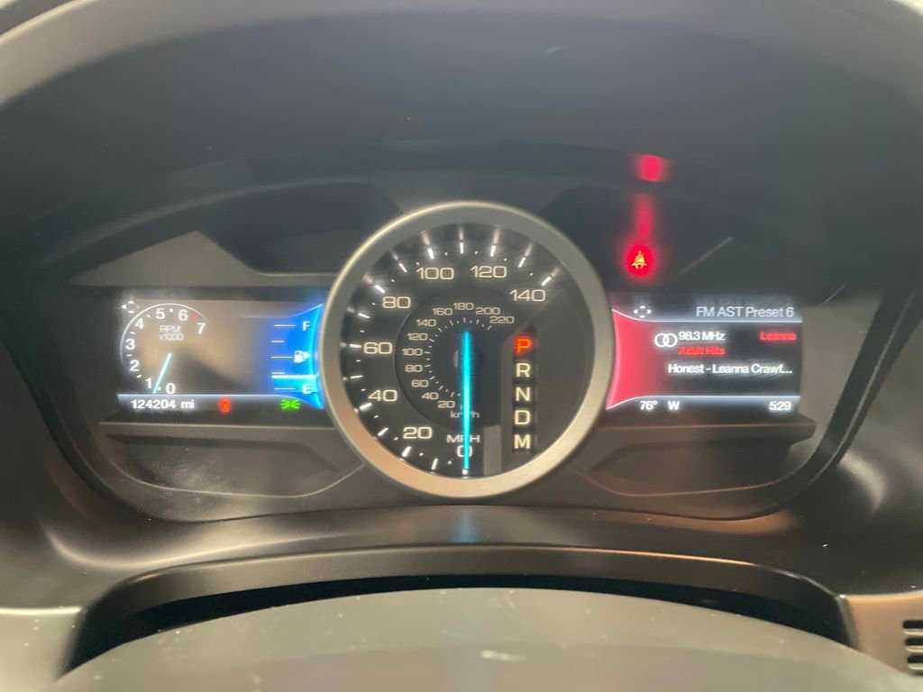 Used 2015 Ford Explorer Limited image 21