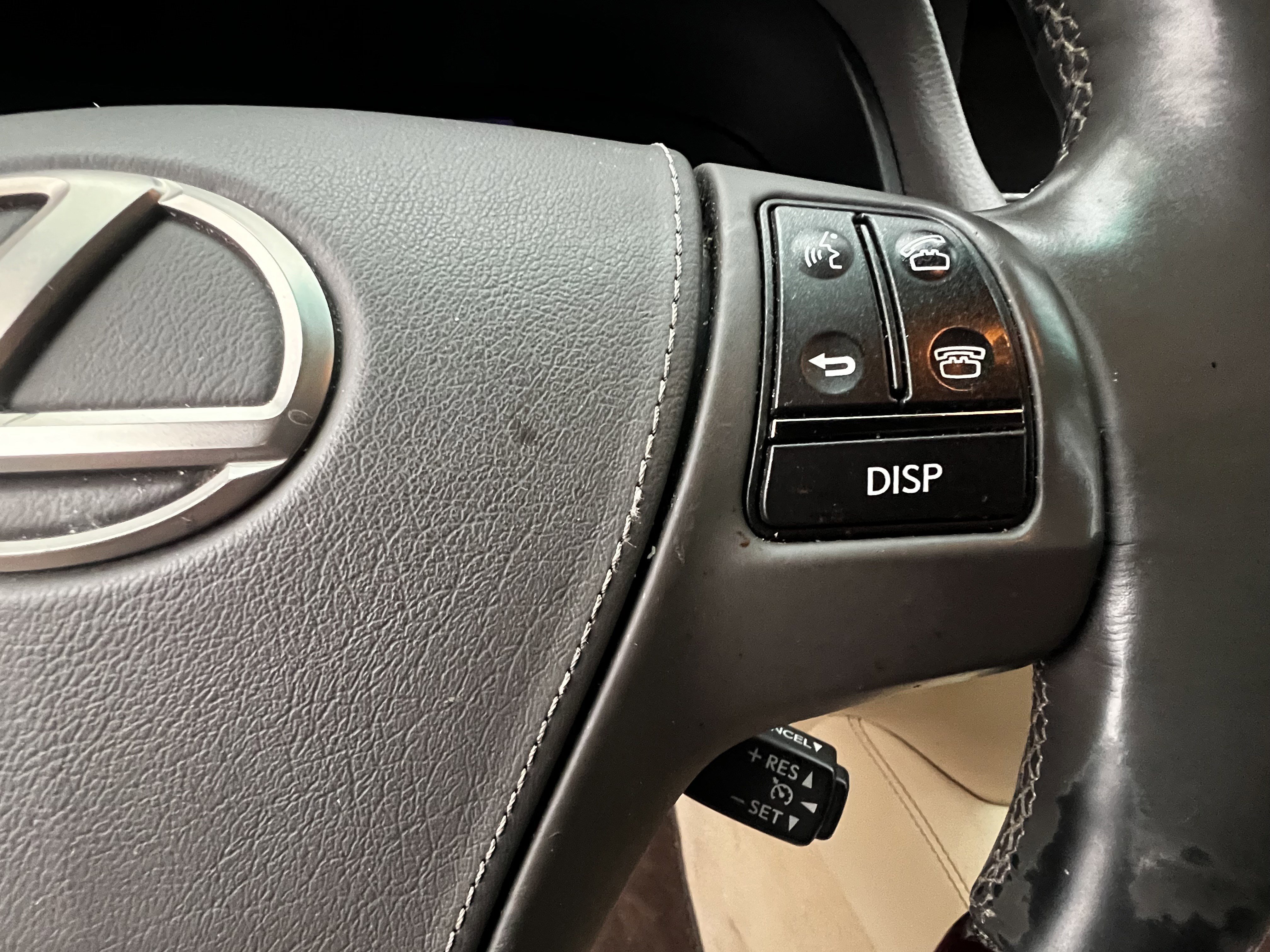 Used 2013 Lexus LS 460 L w/ Preferred Accessory Package RWD image 20