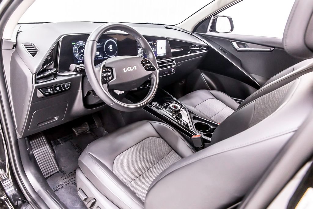 Used 2023 Kia Niro Wind FWD image 27
