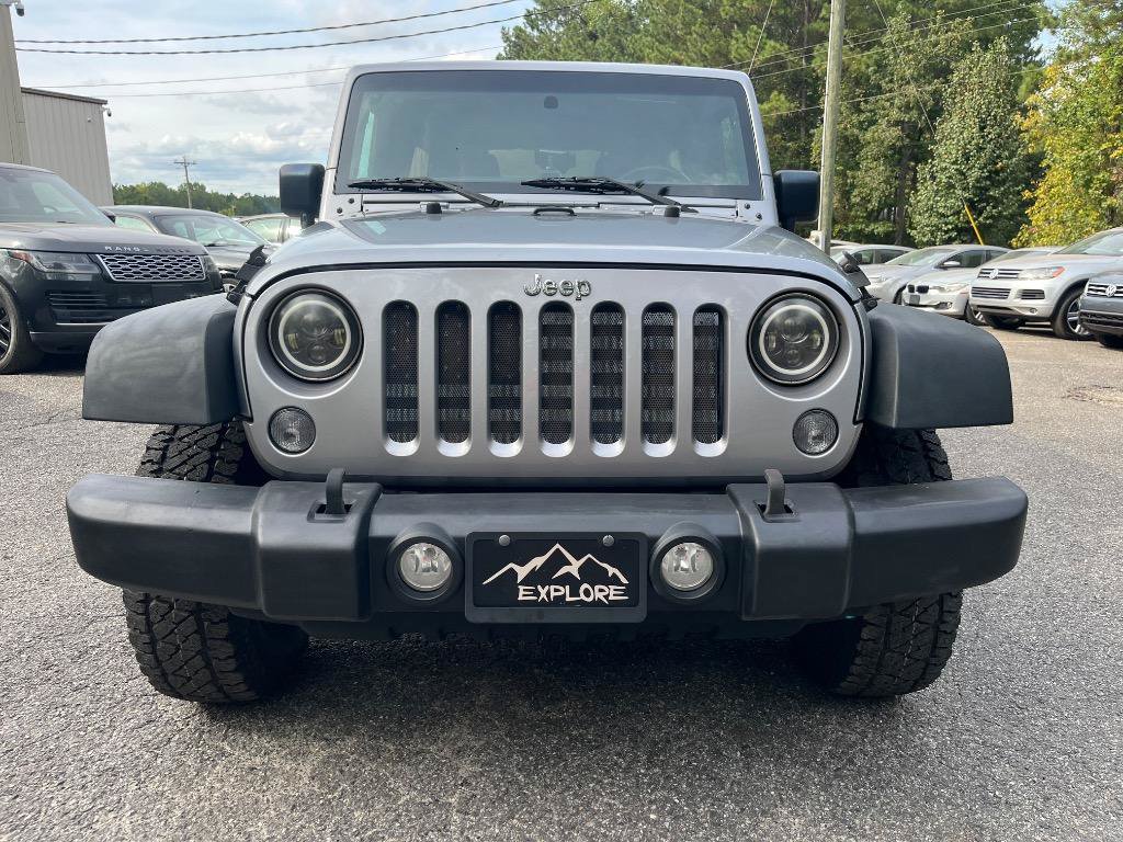 Used 2016 Jeep Wrangler Unlimited Sport w/ Connectivity Group AWD/4WD image 2