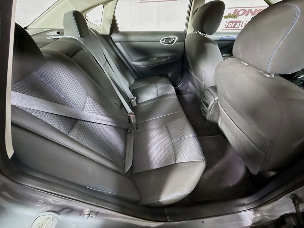 Used 2017 Nissan Sentra SR FWD image 28