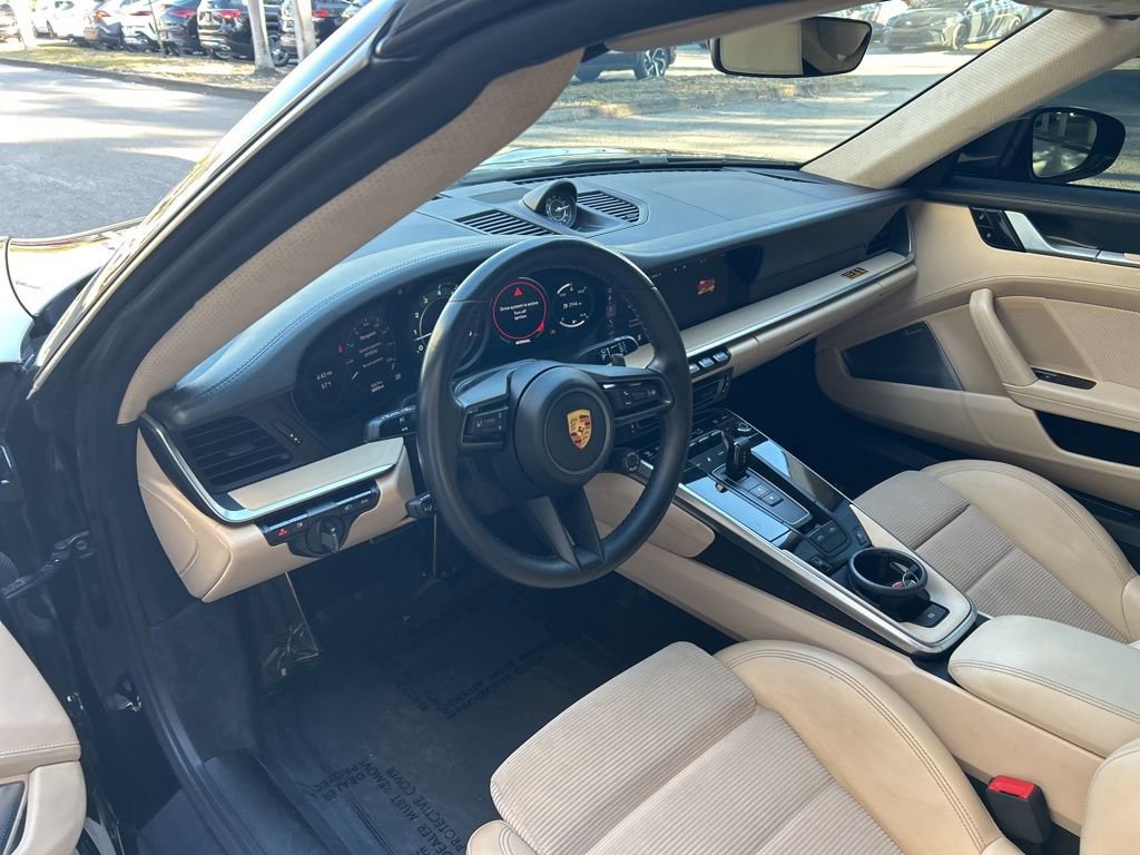 Used 2021 Porsche 911 Targa 4S Heritage Design image 12