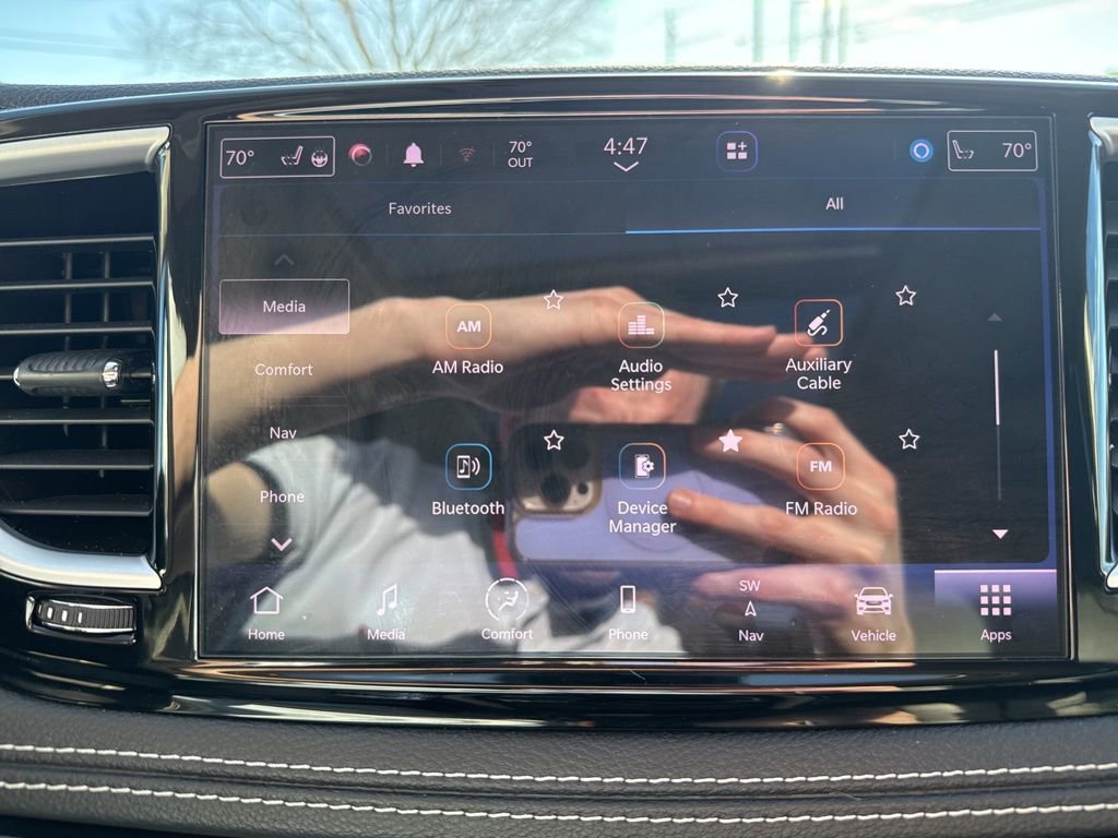 Used 2022 Chrysler Pacifica Limited w/ Uconnect Theater Family Group image 56