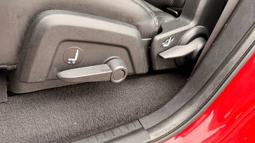 Used 2020 Dodge Journey Crossroad FWD image 27