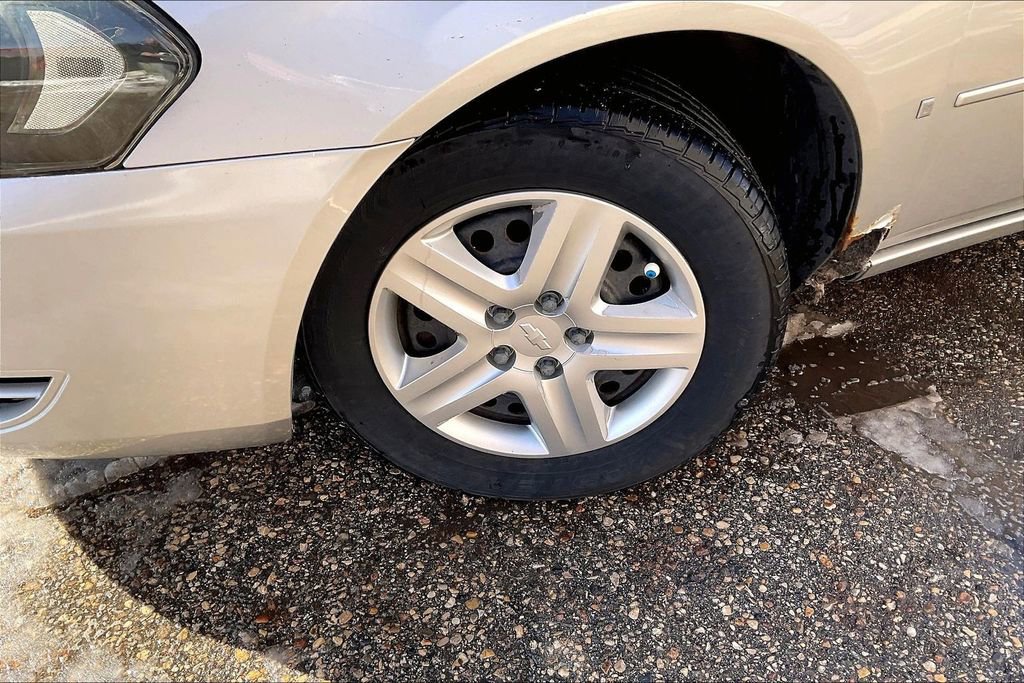 Used 2006 Chevrolet Impala LT FWD image 4