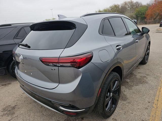 Used 2022 Buick Envision Essence w/ Technology Package I image 4
