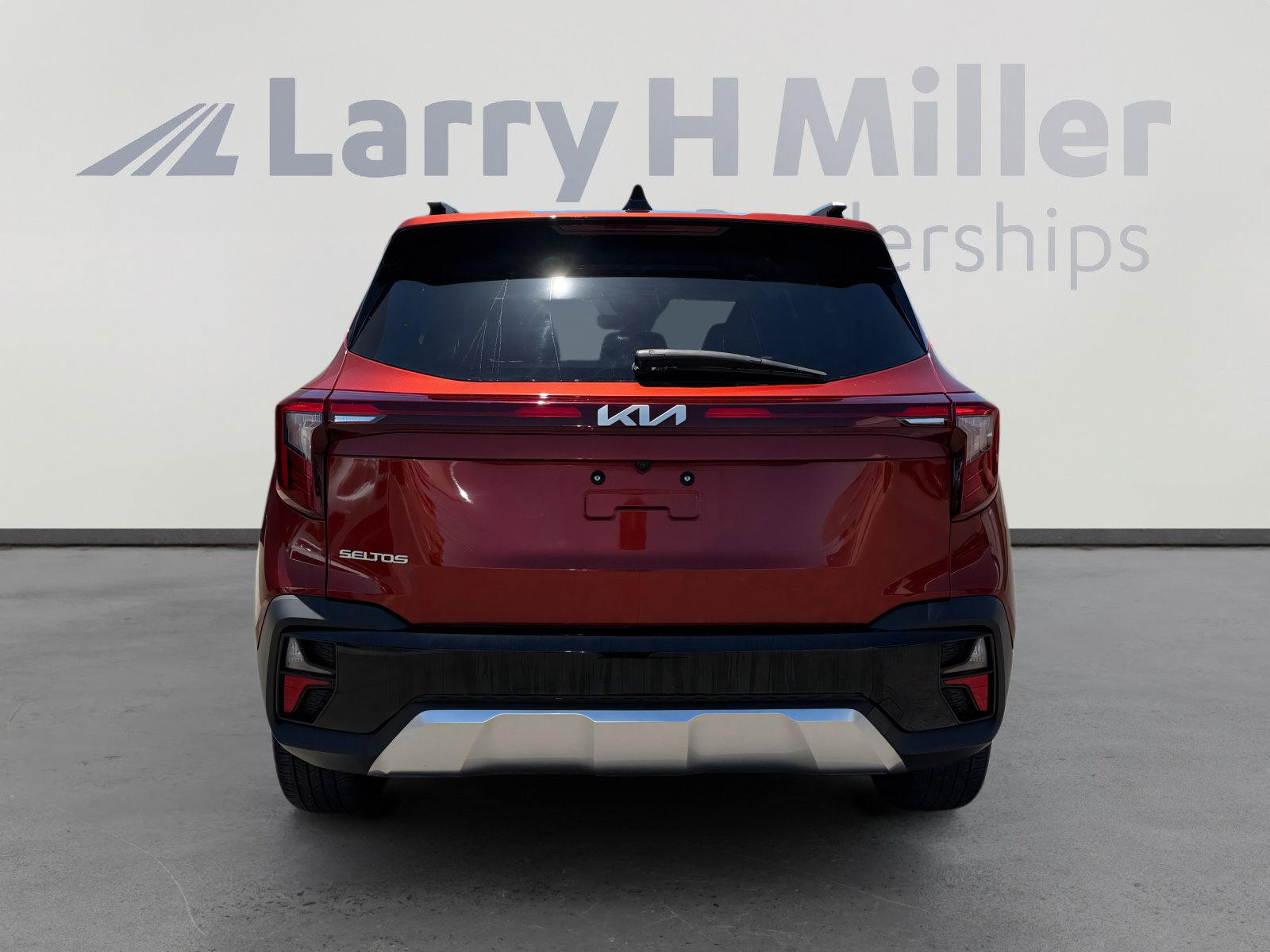Used 2024 Kia Seltos S FWD image 4