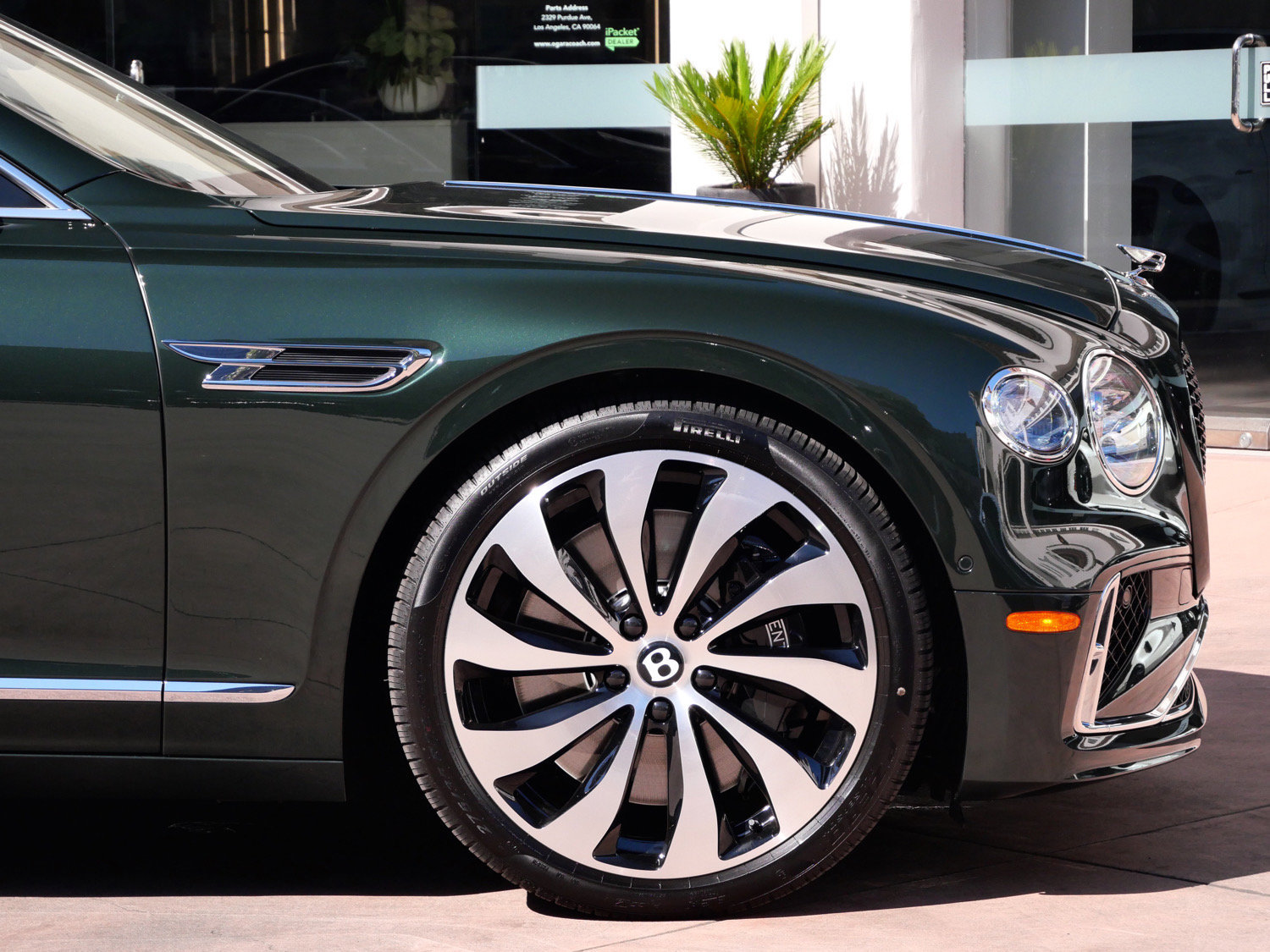 New 2026 Bentley Flying Spur V8 AWD/4WD image 6