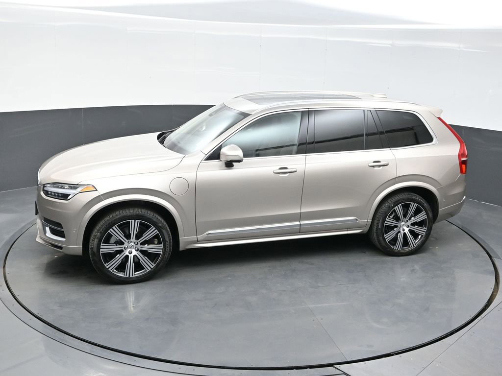 Used 2025 Volvo XC90 T8 Plus w/ Protection Package Premier image 29