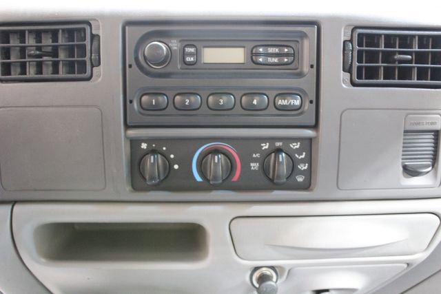 Used 2000 Ford F350 XL image 15