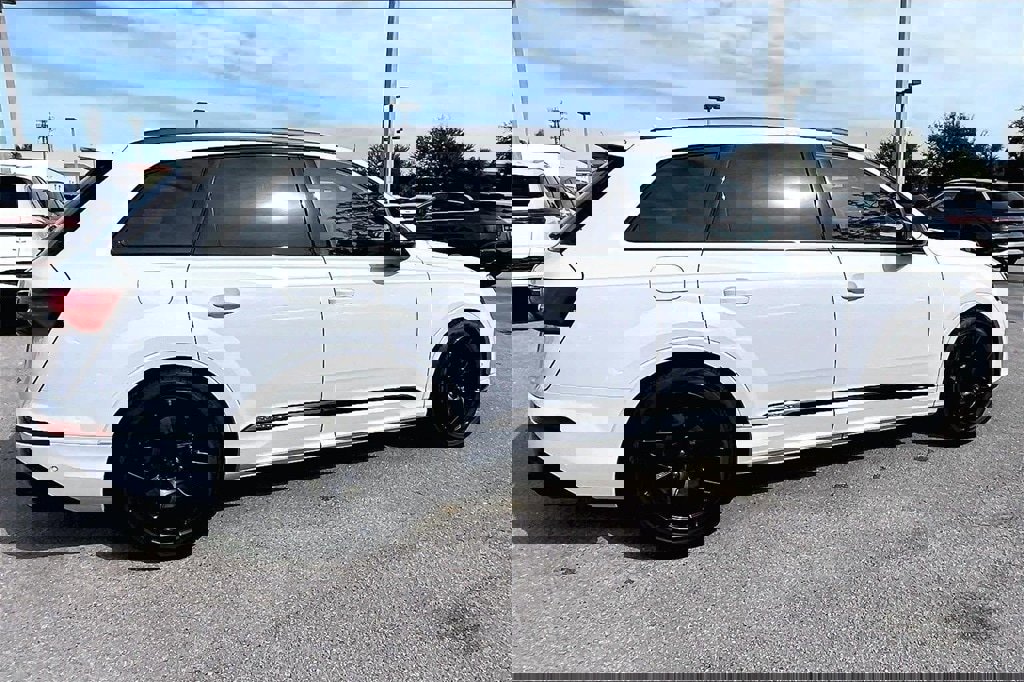 New 2026 Audi SQ7 Premium Plus image 4