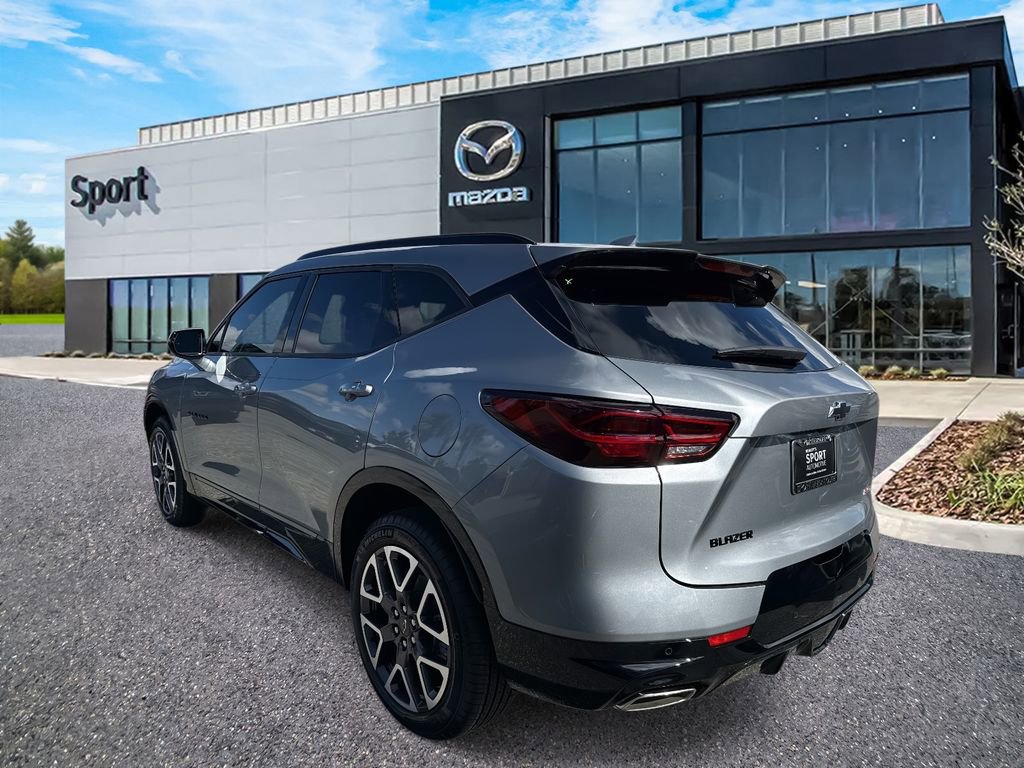 Used 2025 Chevrolet Blazer RS w/ Enhanced Convenience Package image 5