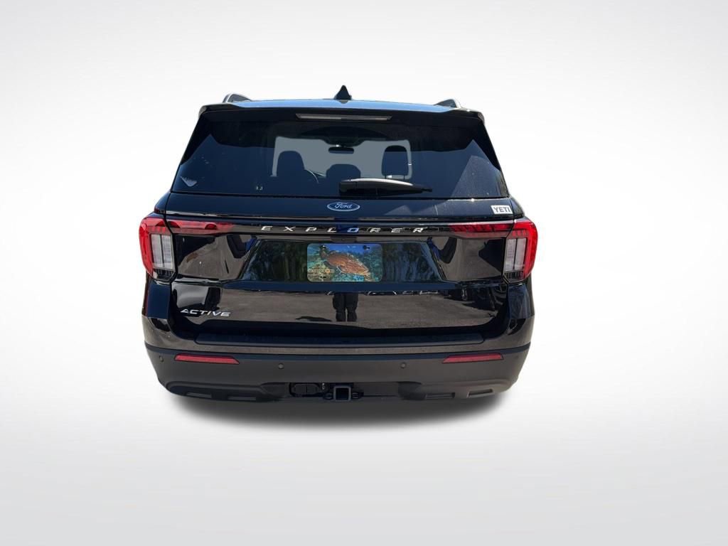 Used 2025 Ford Explorer Active image 7