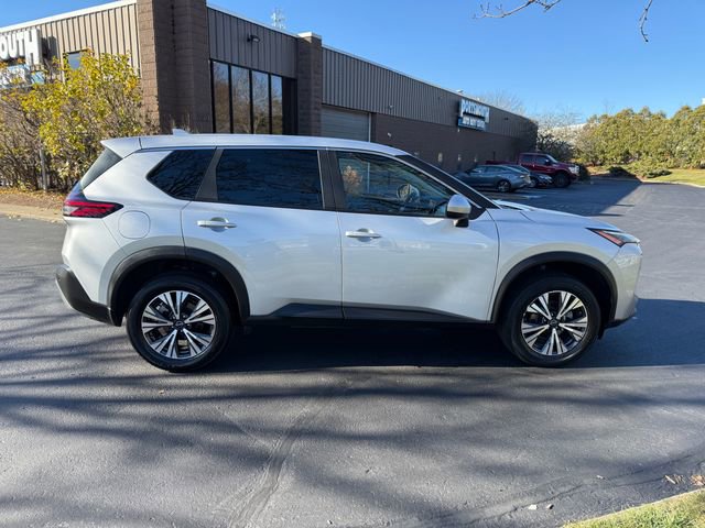 Used 2023 Nissan Rogue SV image 5
